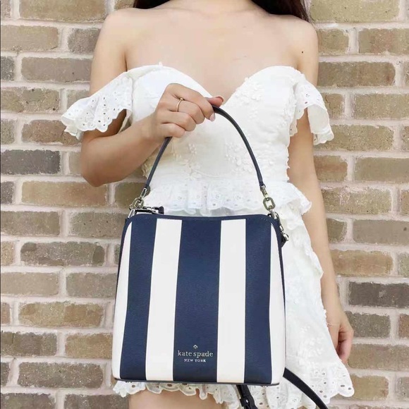 Kate Spade Bucket Tote & Crossbody - Picture 2 of 2